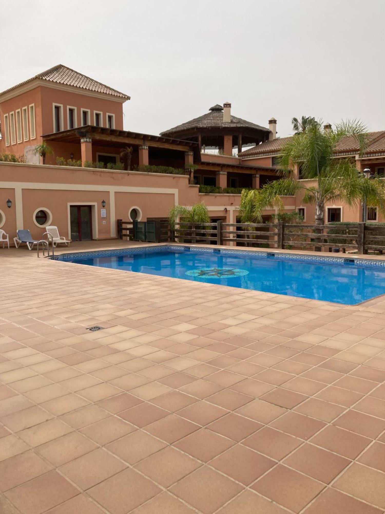 Garden View Apartment Коін Екстер'єр фото