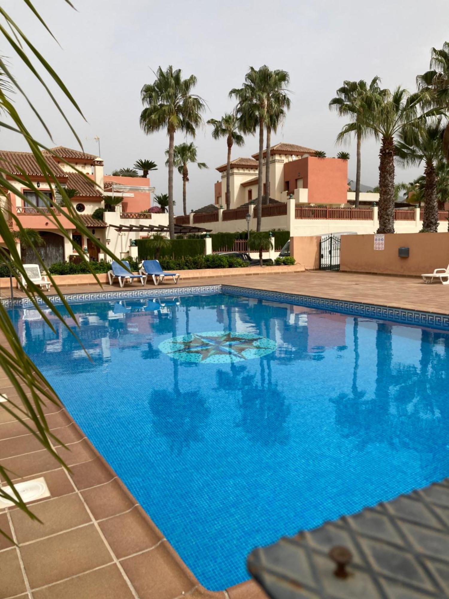 Garden View Apartment Коін Екстер'єр фото